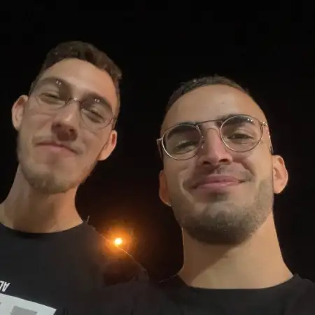 אברהם, 23תל אביב 