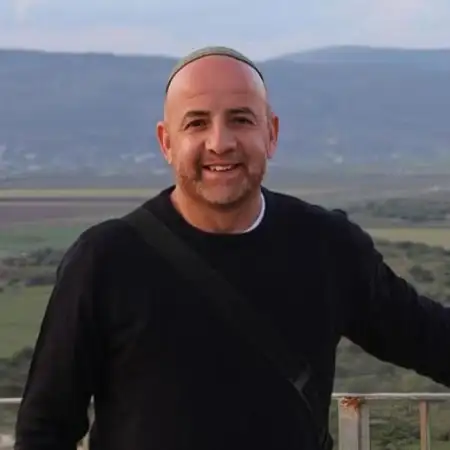 מיכאל, 52מודיעין 