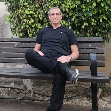 גיל, 59חיפה