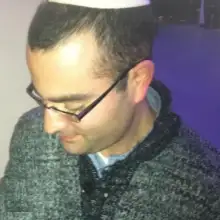 תמונה אורי 1 אורי הצנוע שניחן בלב זהב