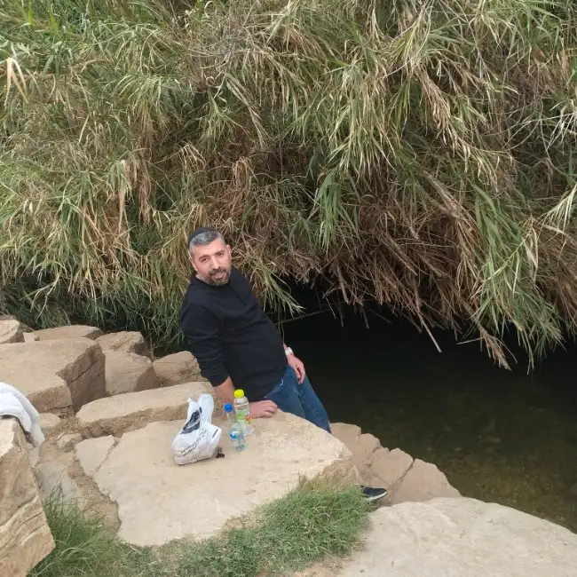עמוס